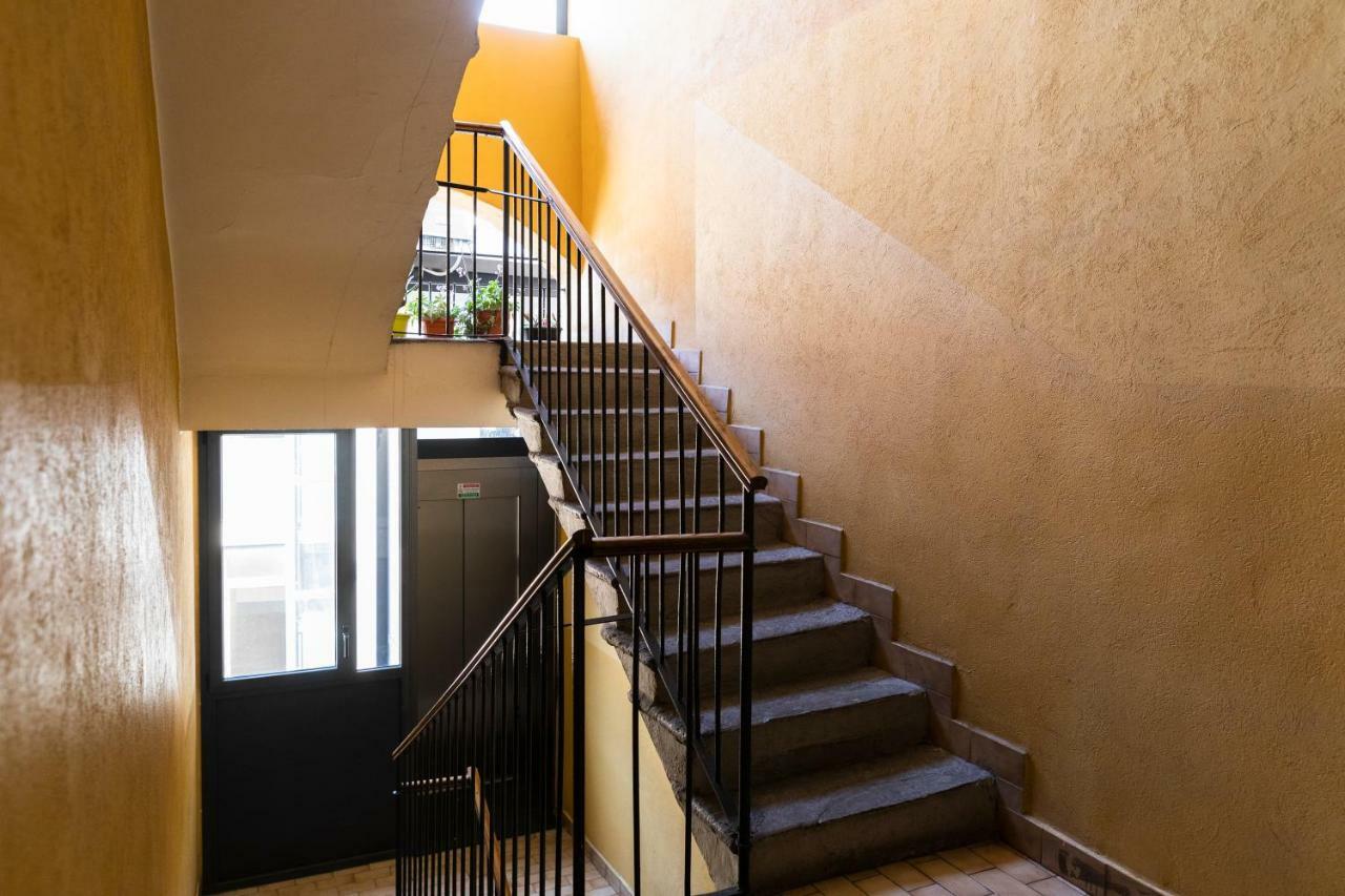 Smart Apartment - Milan Downtown Bagian luar foto