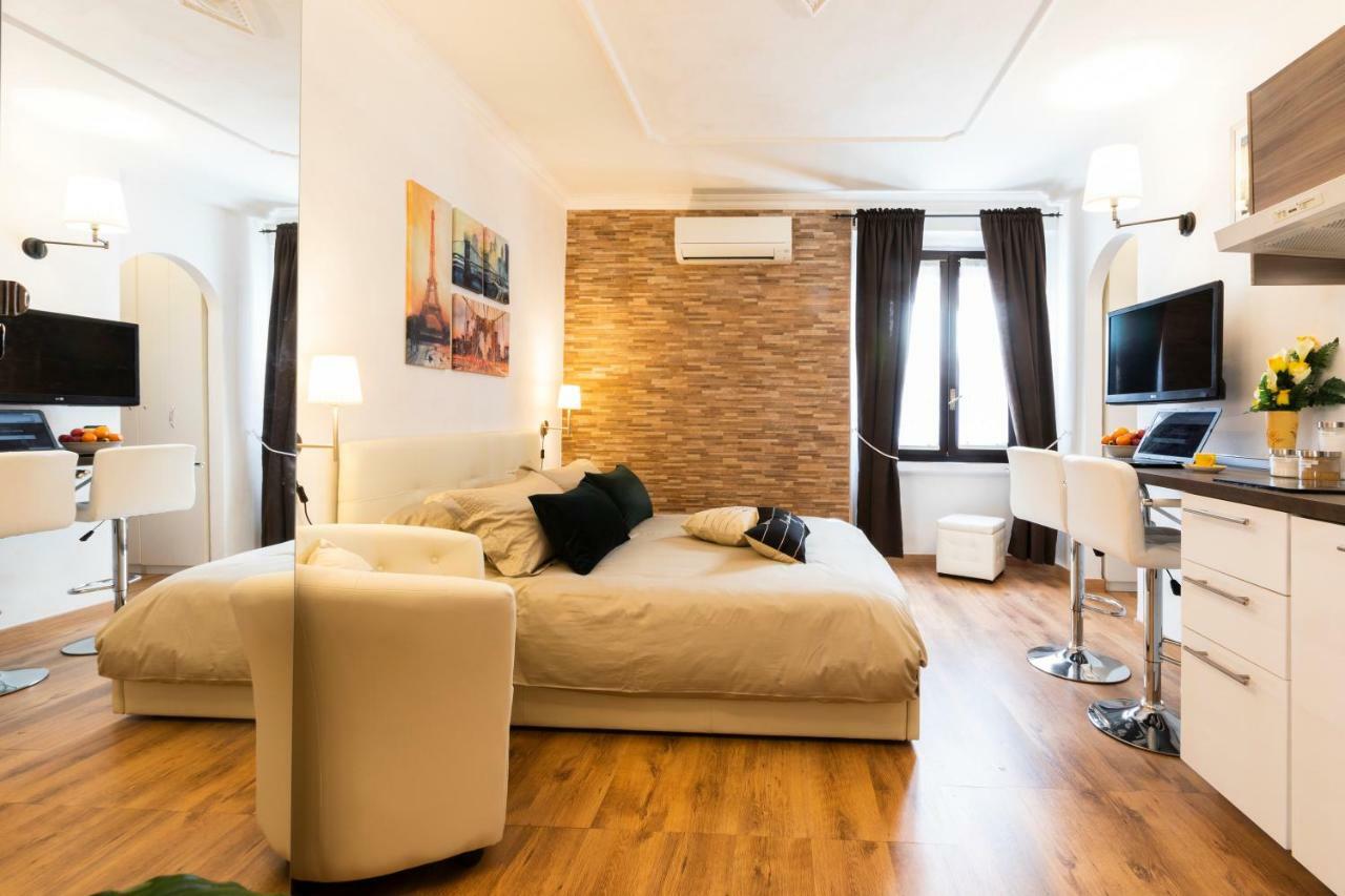 Smart Apartment - Milan Downtown Bagian luar foto